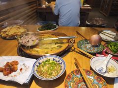 -洱火云南酸菜牛肉火锅(石景山当代商城店)
