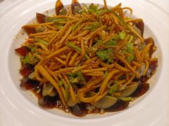 散子拌皮蛋-刘胖子家常菜·蹄花焖藕(中南店)