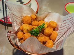 很脆的松露豆腐-新白鹿餐厅(金鹰新街口店)
