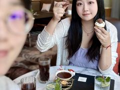 -上海漕河泾万丽酒店