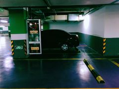 -世纪东方广场-停车场