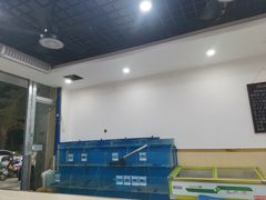 -老何家后安粉·糟粕醋海鲜火锅(三亚湾椰梦长廊店)