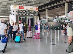 -卡塔尼亚-丰塔纳罗沙机场