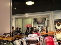 -Hollister(天环广场店)