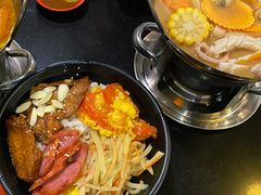 张妈三宝饭-张妈台式锅烧(深大店)