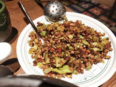 -云海肴·汽锅鸡·云南菜(天山百盛优客店)