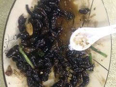 -荔枝园美食山庄(贞山风景区店)