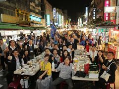 -六合夜市
