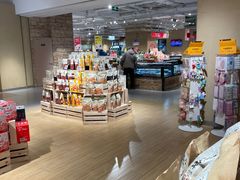 -七鲜超市(瑞虹天地太阳宫店)