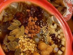 -爆炸头阿姨小四川正宗川味小吃(无任何分店)