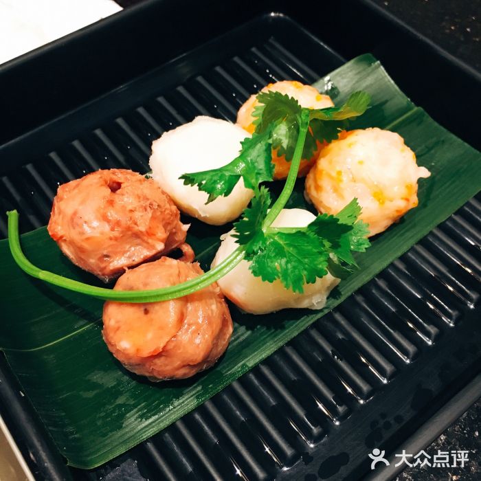 一哥澳门豆捞 · 十七年经典澳门火锅(四季天地店)芝心三宝丸图片