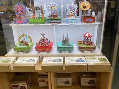-新华传媒教材书店(中山南二路)