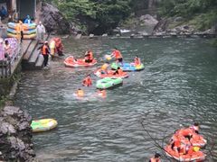 -藏龙百瀑漂流