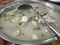 -雪湖煜辰鱼头老店(雪野湖店)