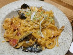 -Dragon Pizza•圆脸龙披萨·牛排餐厅