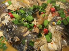 东门头特色鱼头-东门头·江鲜小馆(新天地店)