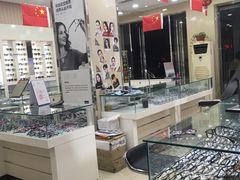 -罗创丹阳眼镜(童卫路店)