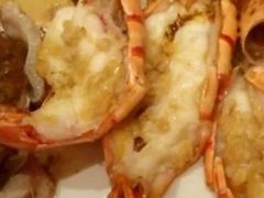 -华邑酒店·鲜艳全日自助餐厅