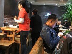 大堂-万记麻辣烫国展总店