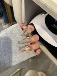 -UGIRL有个美甲