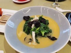 -湖影中餐厅·南京金茂威斯汀大酒店