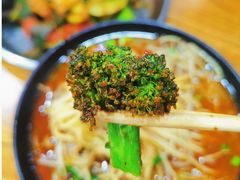 -赵记串串香牛杂面