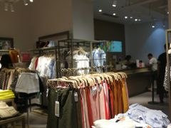 -URBAN REVIVO(北京斯普瑞斯奥特莱斯店)