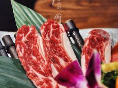 黑牛六拼-明洞阿姨·韩式酱蟹烤肉·创意料理(三元桥店)