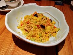 大叻经典菠萝海鲜炒饭-米纸越南小馆(金鹰世界店)