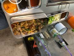 -马路牙子烧烤音乐酒馆(望京店)