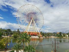 -七彩云南欢乐世界