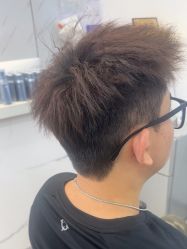 -尤司男士国潮理发馆