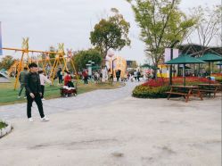 -季高兔窝窝亲子园(上海薰衣草公园店)