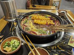 -灌县老妈砂锅串串香(万科红生活广场店)