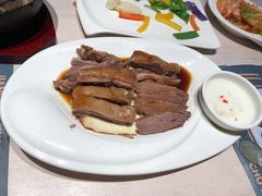 招牌卤水鹅-匠心牛公馆·潮汕牛肉海鲜火锅(索菲特店)