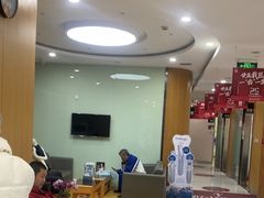 -雅悦齿科(顾村公园店)
