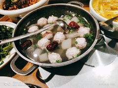 手工肉丸竹荪汤-蜀宴小调·精致家常菜(来福士店)