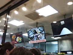 等位区-鲍师傅糕点(春熙路店)