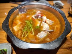 -野山舂·贵州现舂酸汤火锅(鸿通城店)