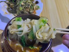 -亚伟瓦罐面美食城(淇县总店)