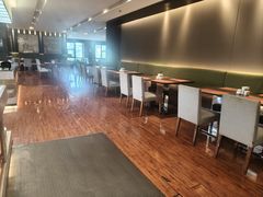 -大雁塔假日酒店·绿茵阁西餐厅