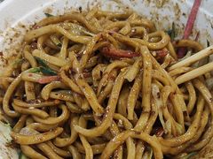 -黑八私房老北京炸酱面