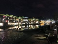 -天下凤凰大酒店