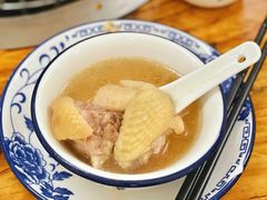 先喝汤-威邵鸡煲(西华路总店)