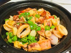 九层塔鱿鱼小馆-椒点·川粤精品(香港广场店)