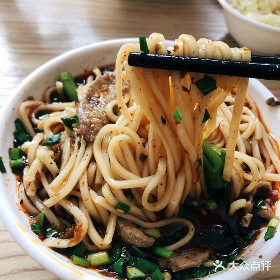 知佳唐武胜猪肝面(南河总店)