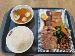 -大食代美食广场(上海中心店)