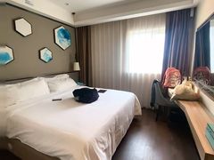 -希岸·轻雅酒店(广州白鹅潭艺术中心花地湾地铁站店)