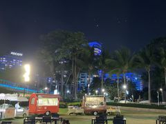 -JW万豪厨房餐厅·滨海草坪烧烤·海鲜·海景(三亚绿发山海天JW万豪酒店)