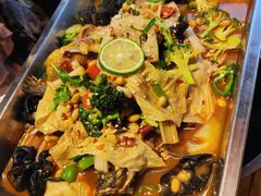 -民食香·腊排骨野生菌美食(木府店)